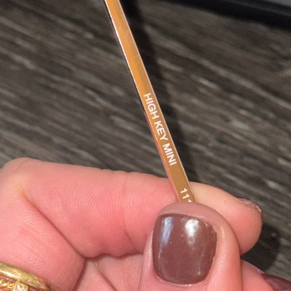 Quay x desi High key mini sunglasses - Picture 3 of 8